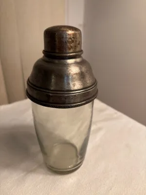 1930s Art Deco Silver Plated Cocktail Shaker