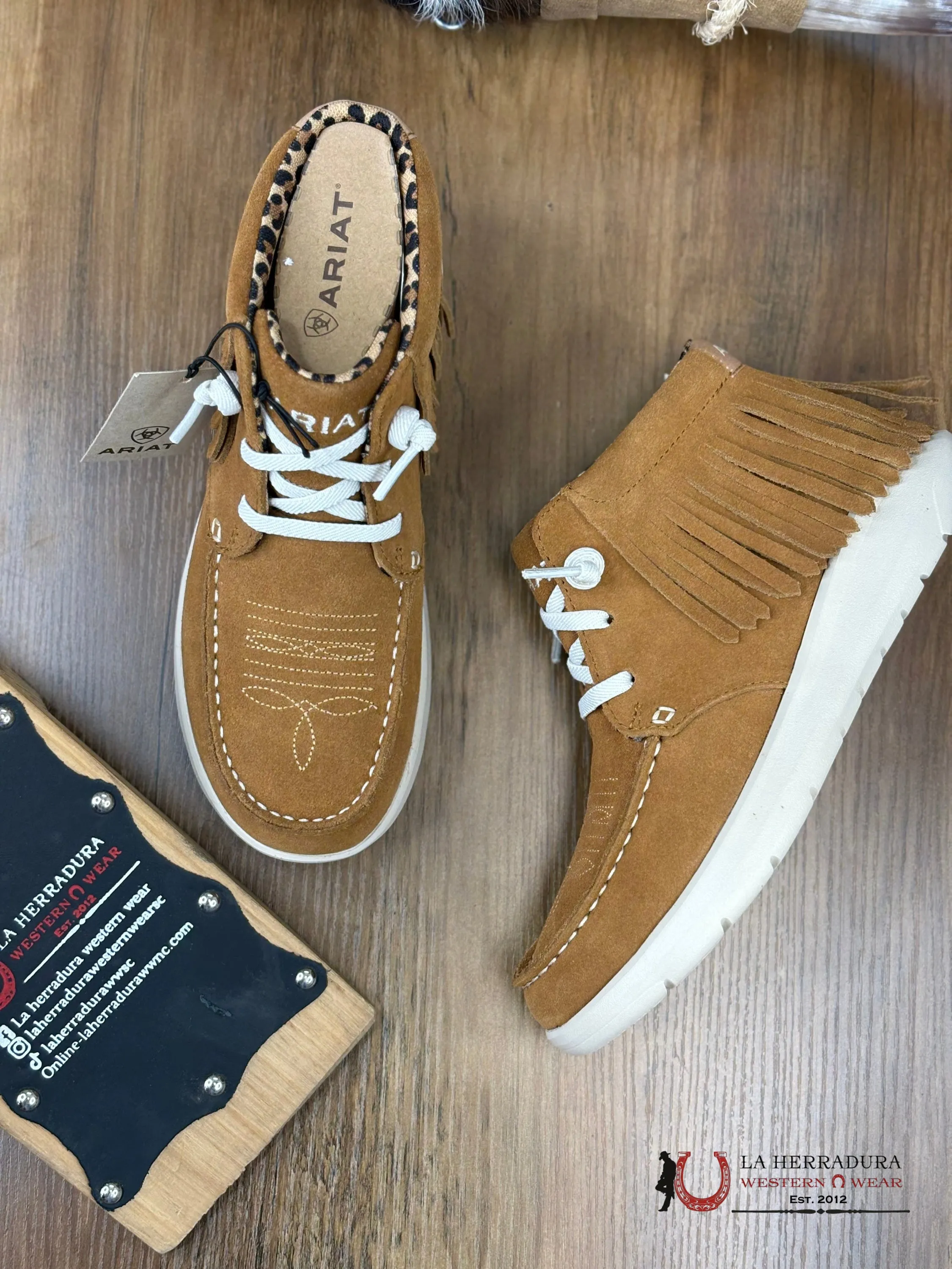 ARIAT WOMENS Hilo High Top Fringe Wheat Suede Shoes - 1166