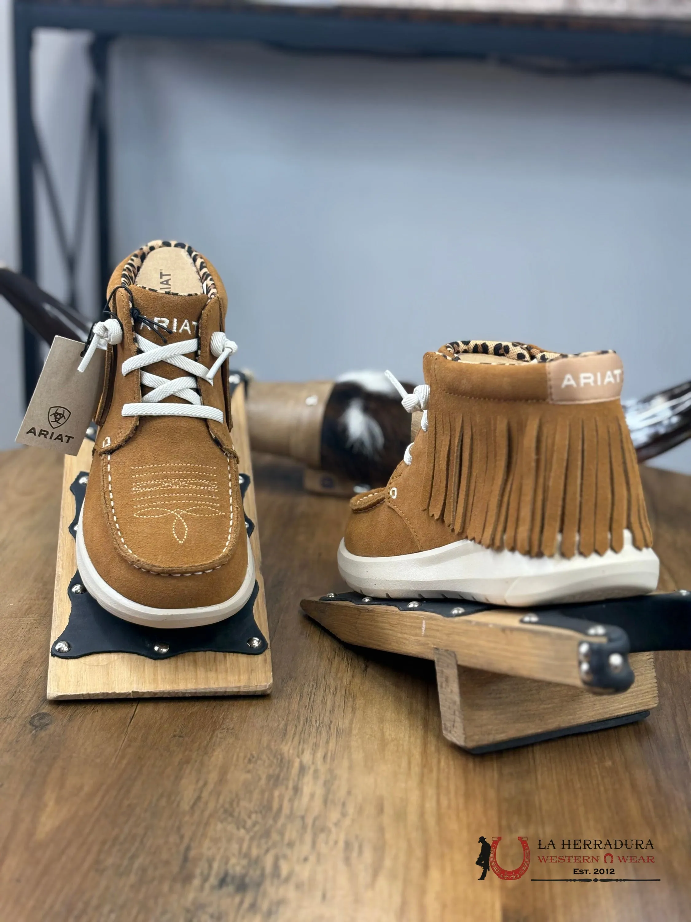 ARIAT WOMENS Hilo High Top Fringe Wheat Suede Shoes - 1166