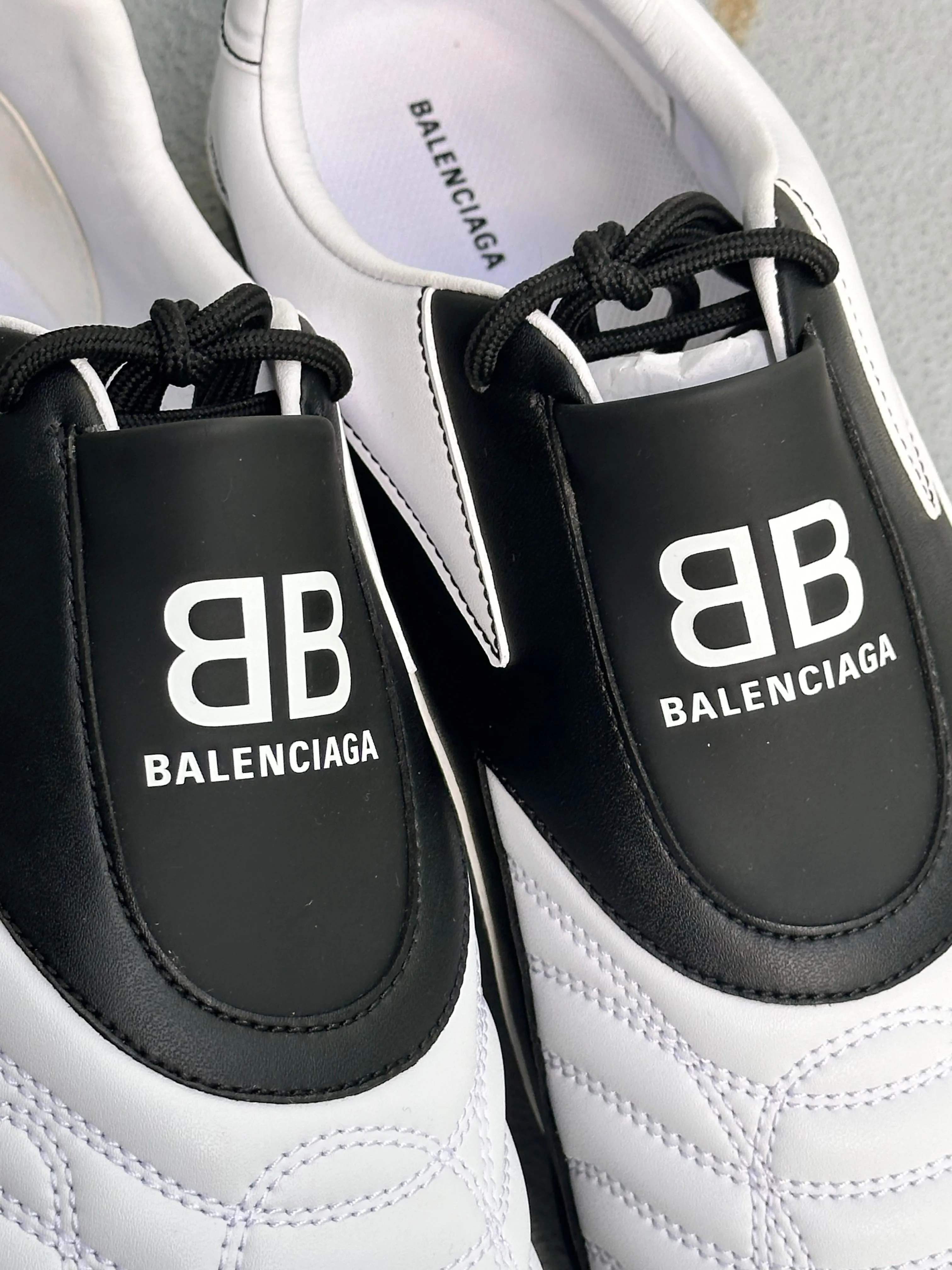 BALENCIAGA AW20 “Zen” Leather Sneakers