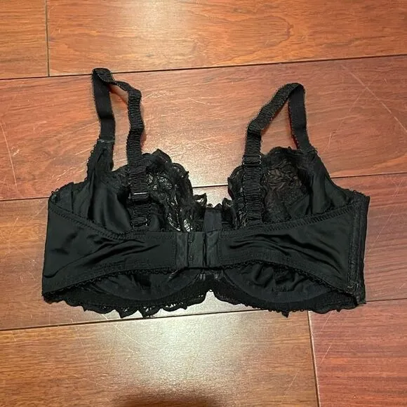 Beautiful and sexy black bra from Femina