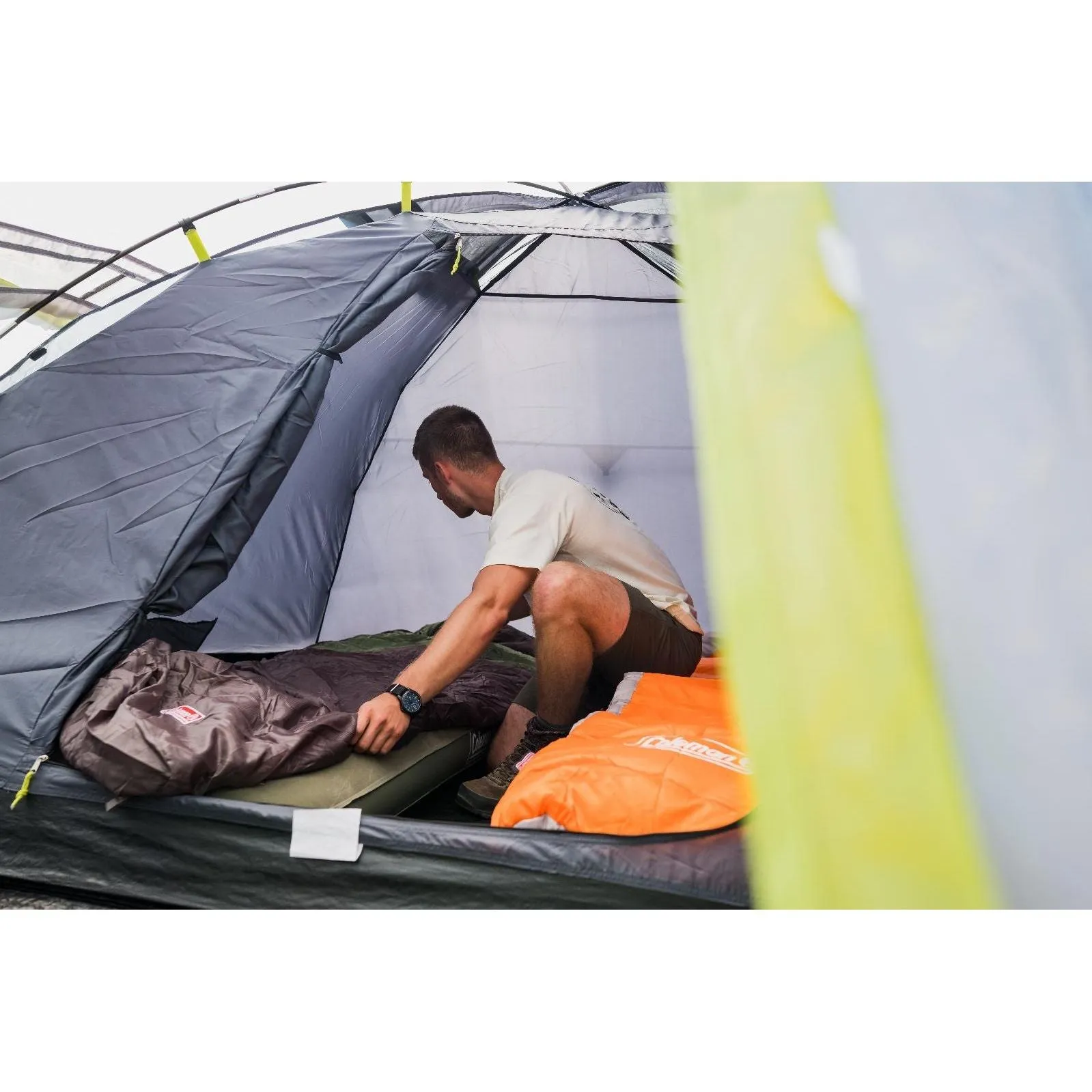 Coleman Tent Darwin 4  Compact 4 Person Dome Tent Camping