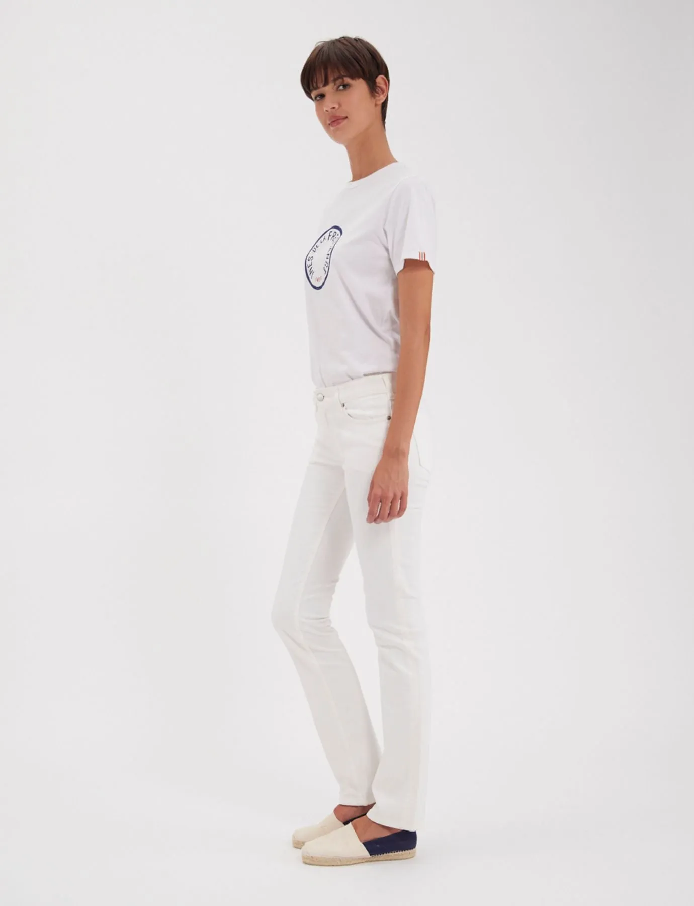 Denim Anemone white