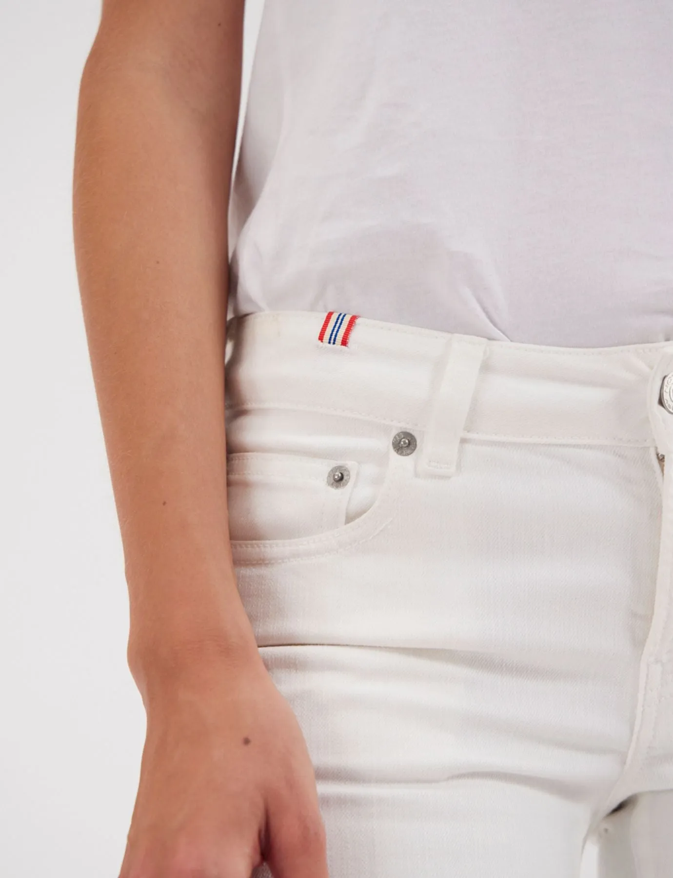 Denim Anemone white