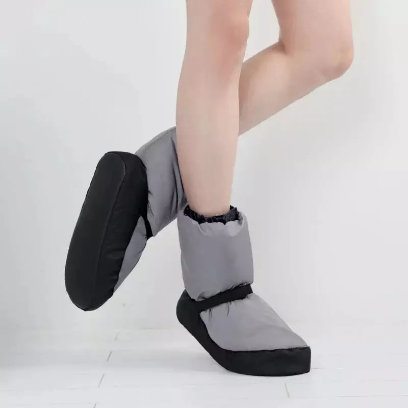Household slippers for women