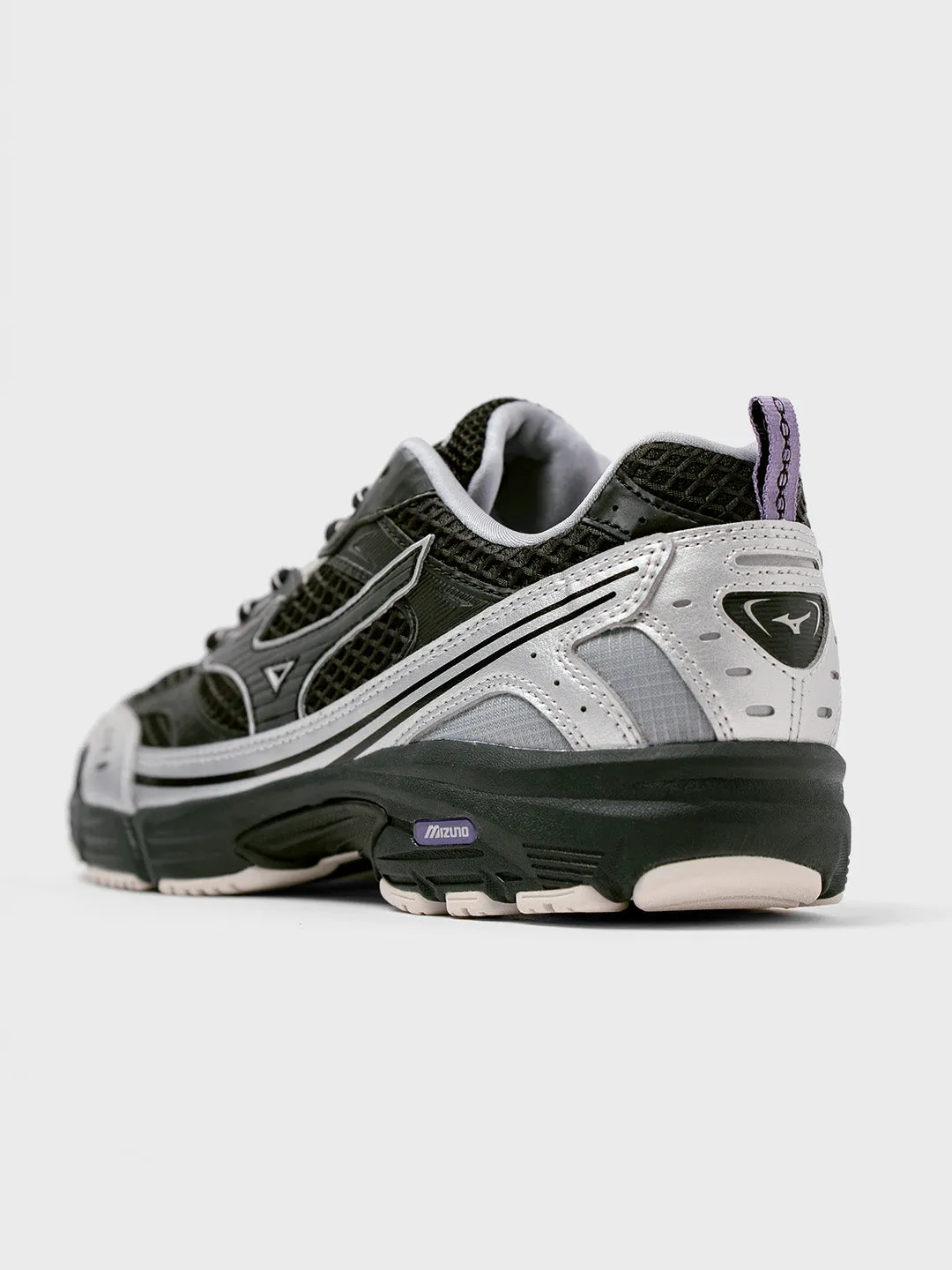 Mizuno MXR 'Millennium' Sneakers | Black/Silver