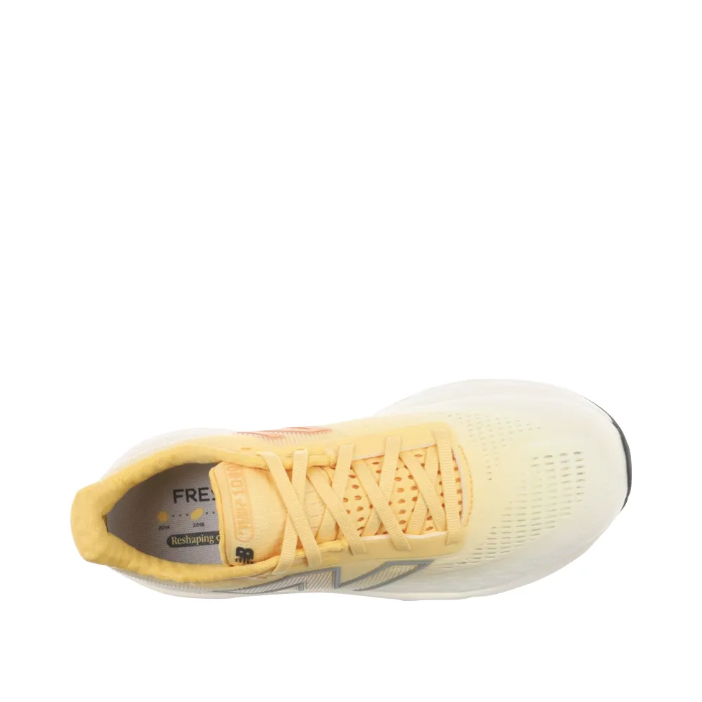 New Balance Women's Fresh Foam X 1080v14 Sneaker in Clementine/Angora/Dried Apricot