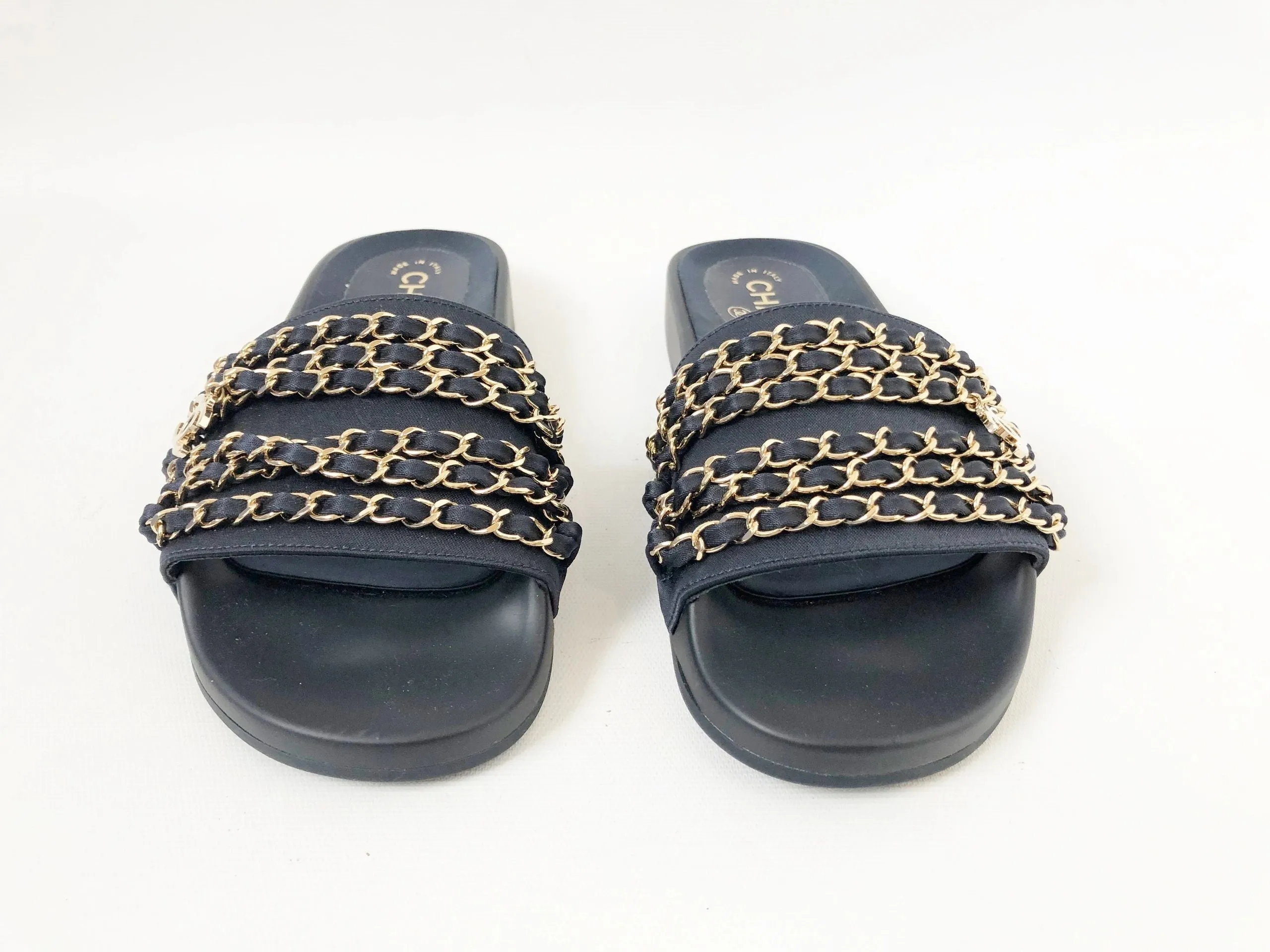 NEW Chanel Chain-Link Accent Slides Size 37 It (7 Us)