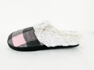 NEW Newdenber Slippers Size 9