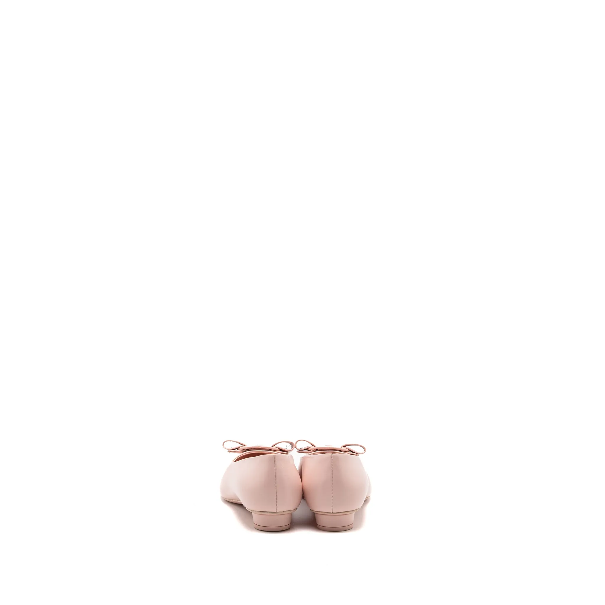 Salvatore Ferragamo Size 7.5 Viva Flats Light Pink