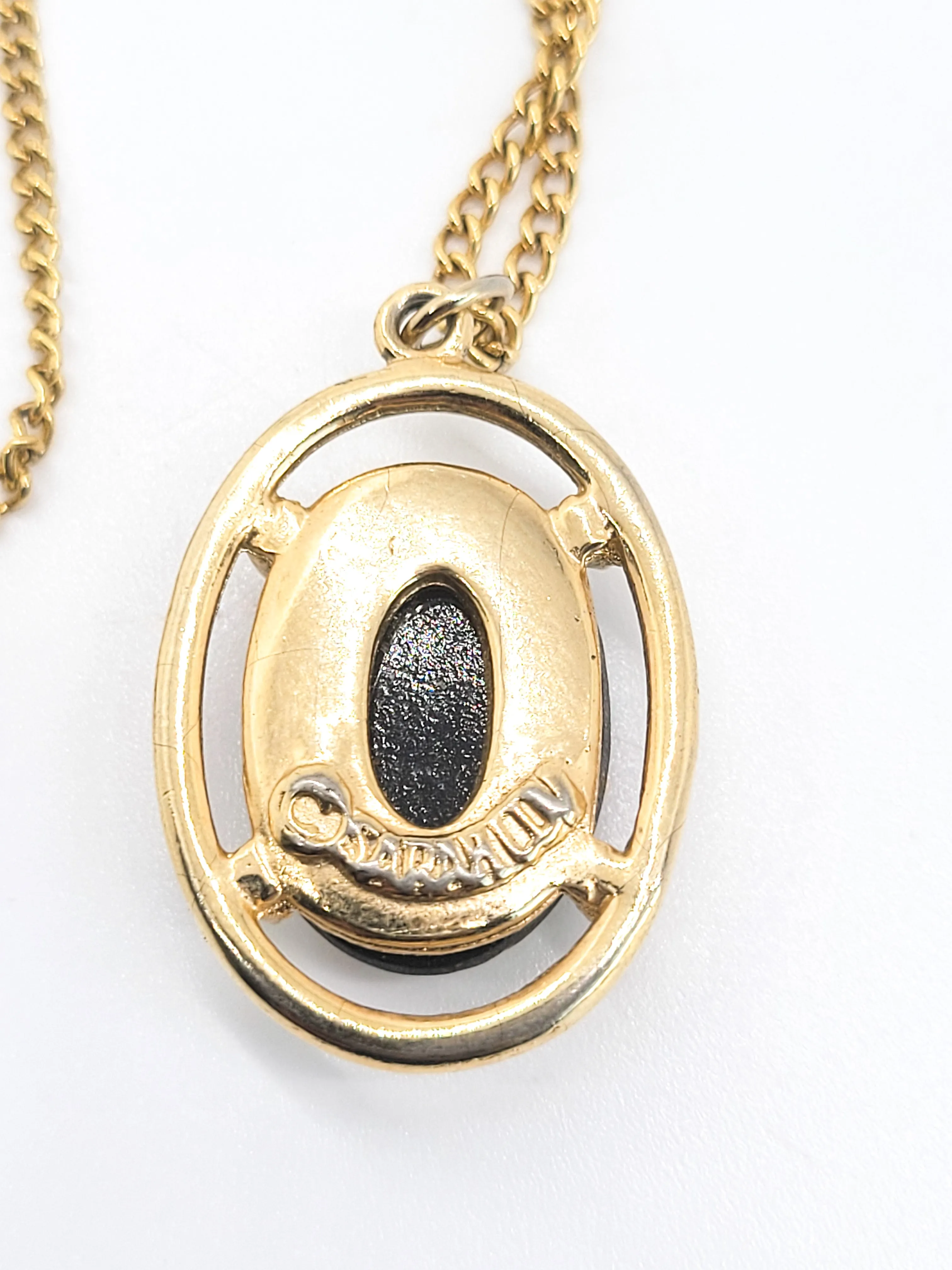 Sarah Coventry signed vintage Moroccan vintage gold toned necklace