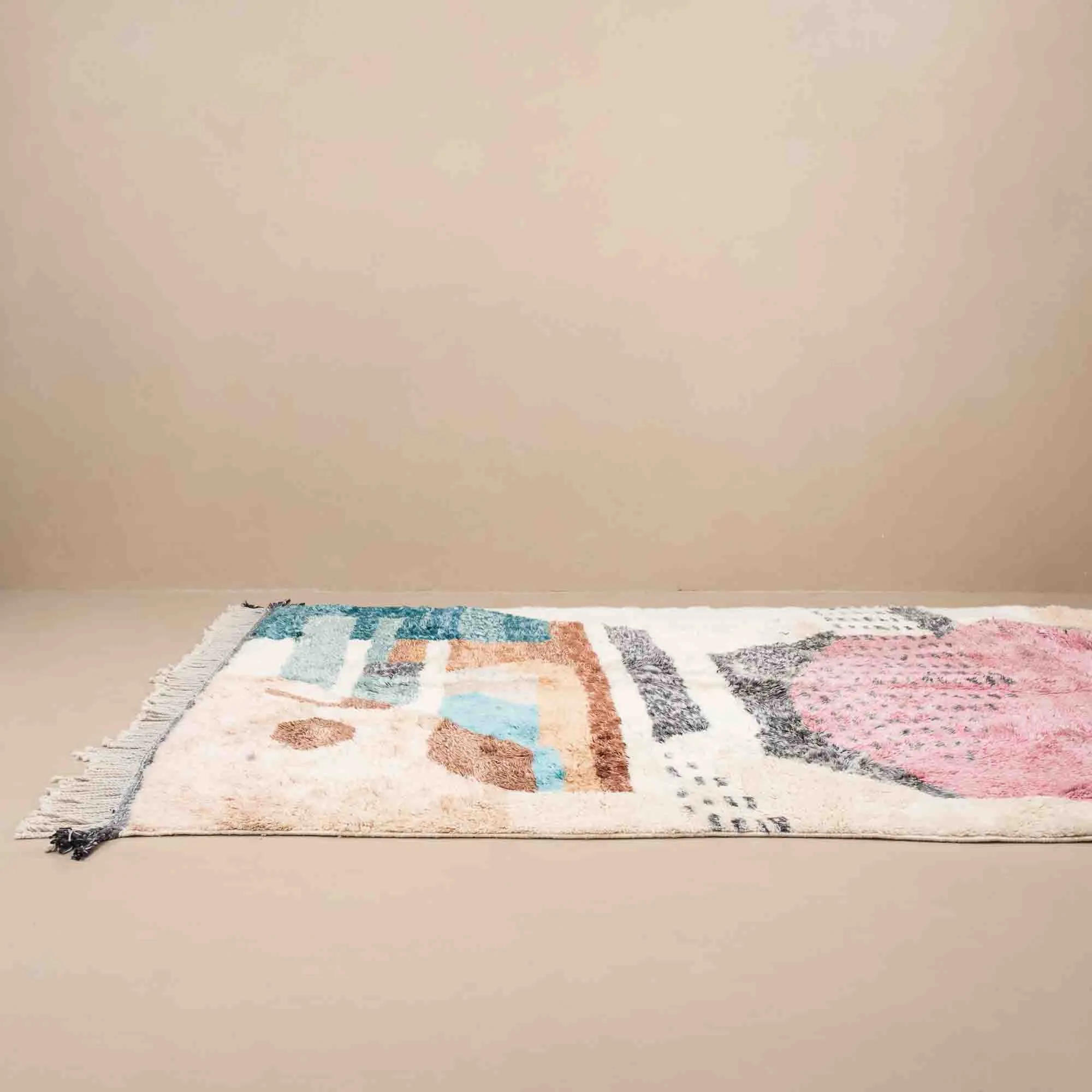 Spaceship - Luxury Shag Moroccan Rug