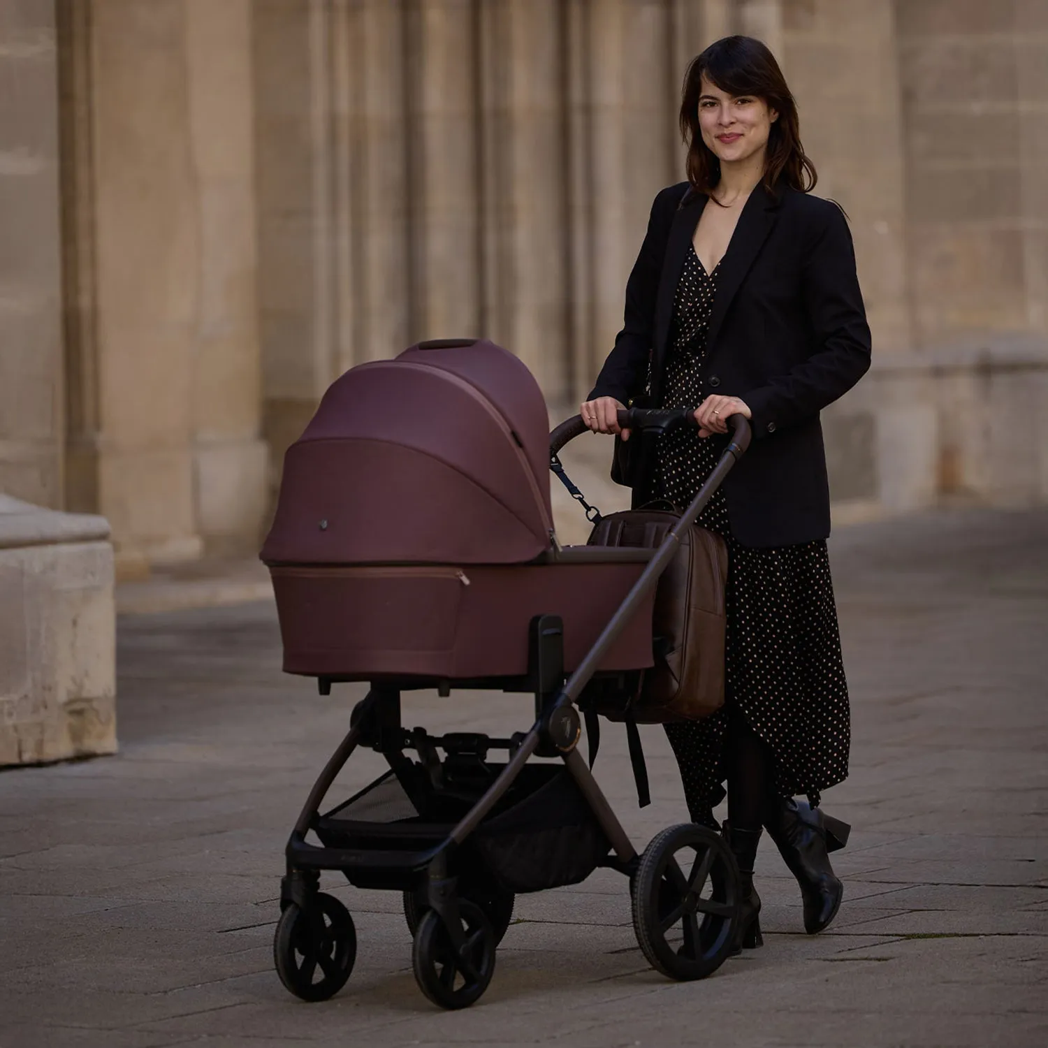 Venicci Upline 2 Special Edition Travel System with Accessories, Tiago Car Seat & ISOFIX Base - Burgundy