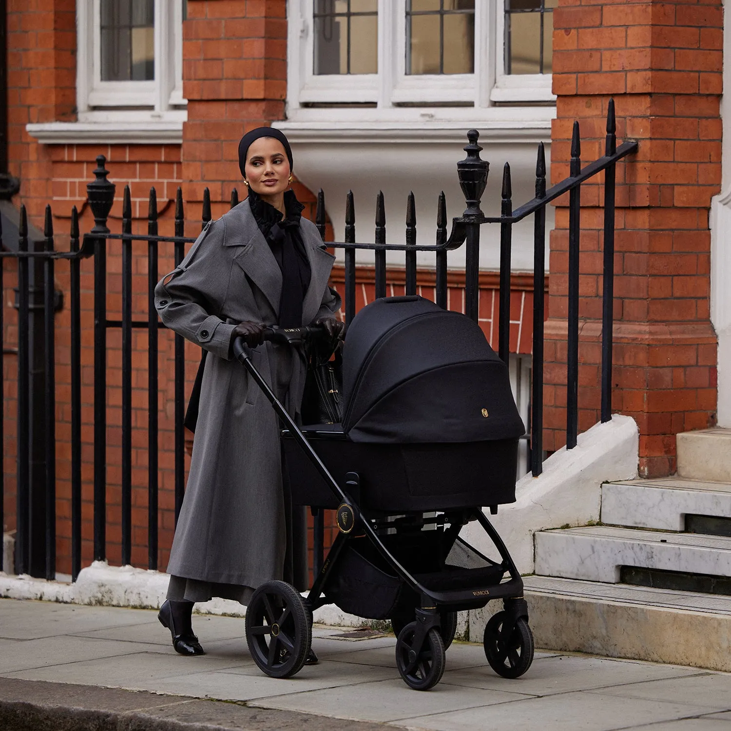 Venicci Upline 2 Travel System with Accessories, Tiago Car Seat & ISOFIX Base - All Black