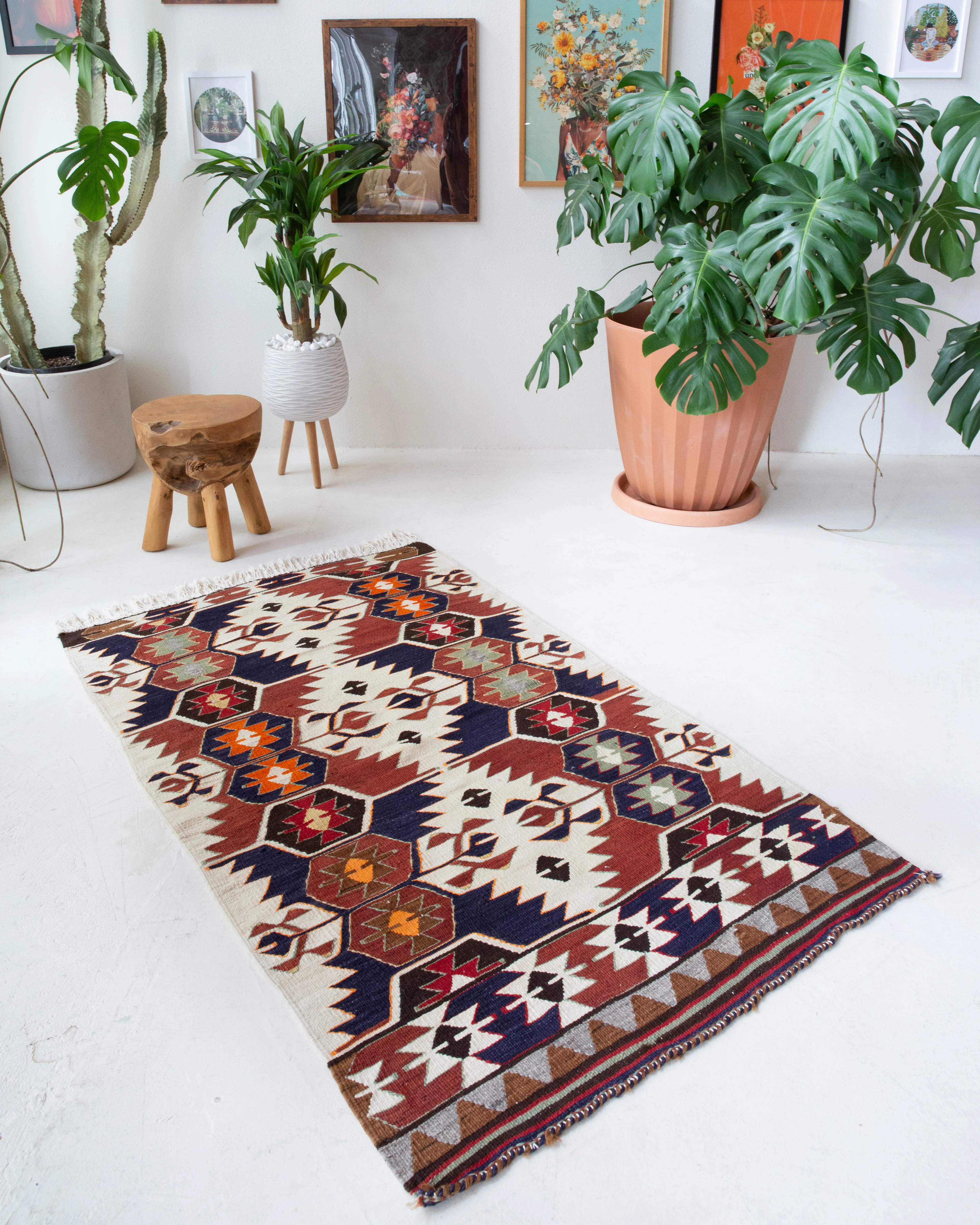 Vintage Toros Kilim Rug 3'5"x5'10"