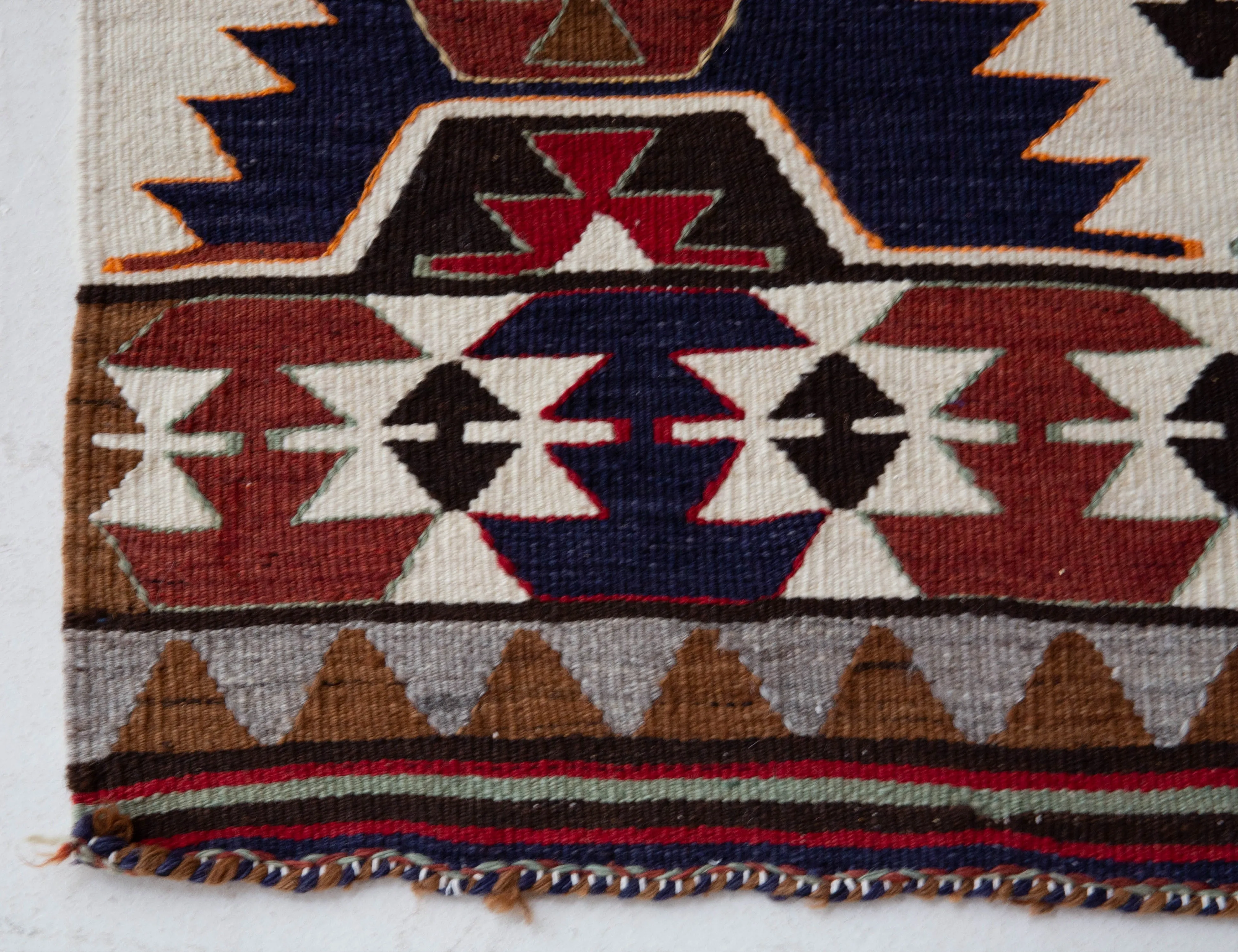 Vintage Toros Kilim Rug 3'5"x5'10"