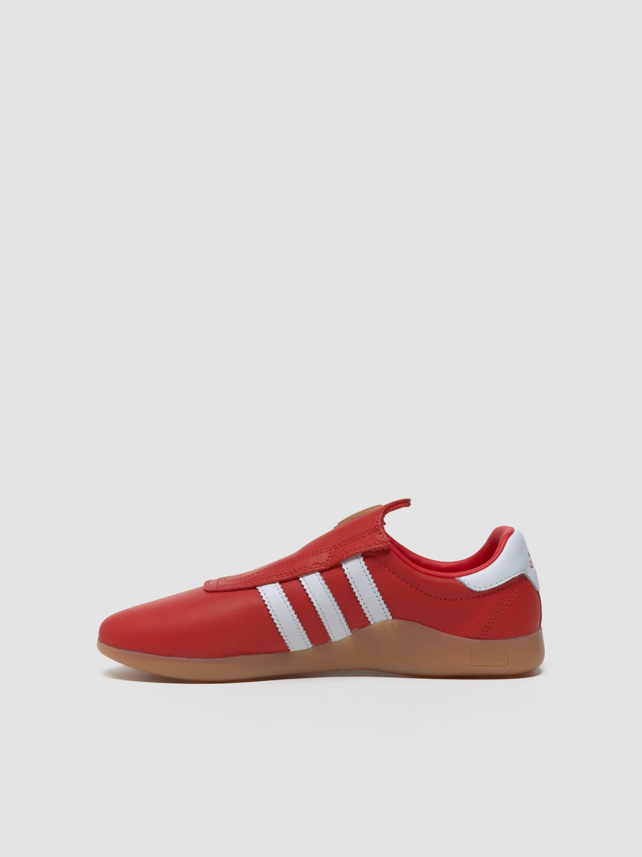 WMNS Taekwondo Mei Sneaker in Red & White